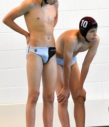 Speedo & bulges 5bbae350268f7.jpg