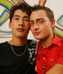 Mike & Lee 5bc653f392b1a.jpg