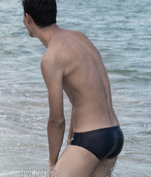 Speedo Twinkz Illustrated 5cbf38c0c636f.jpg