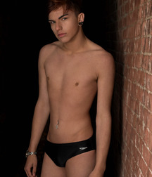 Speedo Twinkz Illustrated 5cbf39ac73866.jpg