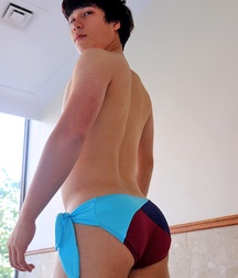 Underwear World 5cc0f8eacf270.jpg