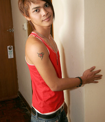 Oki: Asian twink 5cc69a954656f.jpg