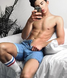 Assorted Hot Boyz 2 5ceb0a17b7dd6.jpg