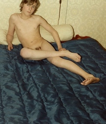 Present & Past Twinks 1 5d2addc49cfef.jpg