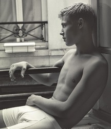 Present & Past Twinks 1 5d2ade7185627.jpg