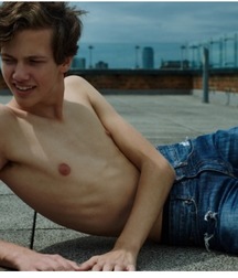 Present & Past Twinks 5d2adfde8ca72.jpg