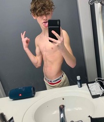 Present & Past Twinks 4 5d2bb0efba4f9.jpg