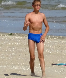 Present & Past Twinks 4 5d2bb164497d8.jpg