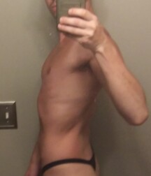 love thongs 60d8c2e73ff65.jpg