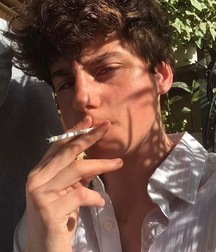 Smokers 5b8f16d94e07c.jpeg