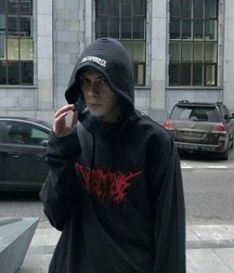 More Smokers 5ce5bae9c0ff5.jpeg