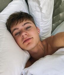 Boys that I think are beautiful gay tube 5f88cdee54a76.jpg
