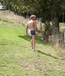 Hunter wanks in the woods gay tube 5fe01fb7c1b23.jpg