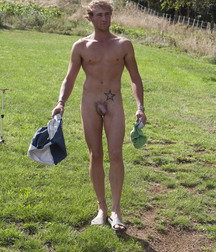 Hunter wanks in the woods gay tube 5fe0223b08678.jpg