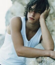 Random Hotties 5f51a25be0744.jpg