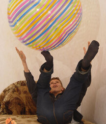 stin practices swiss ball 6015d59ea359e.jpg