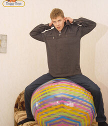 stin practices swiss ball 6015d5a2b5ea0.jpg