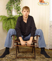 Stin on a chair gay tube 60164969dbc56.jpg
