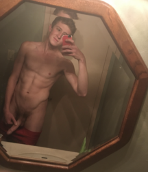 Reddit and tiktok boys porn 5fa455ec34da1.png