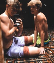 Gorgeous 1 gay tube guys faces  5f665840ba74e.jpg