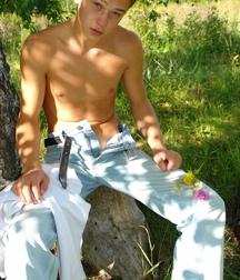 Gay Tube Gorgeous Twinks Shirtless 2 5f67fa038fe4a.jpg