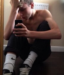 Boy gay tube selfies 5f6228901a195.jpg