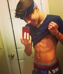 Boy gay tube selfies 5f6228932671b.jpg