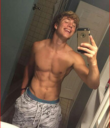 Boy gay tube selfies 5f6228a2a0cfc.jpg