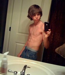 Boy gay tube selfies 5f6228a42e352.jpg