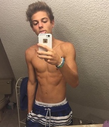 Boy gay tube selfies 5f6228cbc2622.jpg