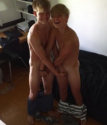 Photo's and Gifs Gay Tube 5f63963cc0212.jpg