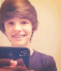 Hunter Geurink set 5f775c903f5d3.jpg