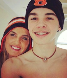 Hunter Geurink set 5f775ca792790.jpg