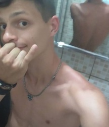 Douglas Emannuel Boys Porn Set 5f6b762e45c93.jpg