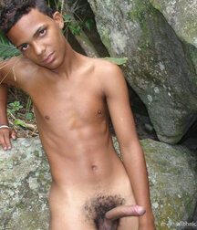 Amazona Boys Gay Porn 5f6635bec7924.jpg