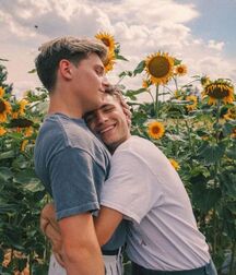 Koralles Twinks - hugs and kisses 15 - no porn 5fed29df5b6c8.jpg
