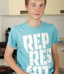 Rubax Mix 340 Cute Twinks Sucking Buddies 6009ecb9598eb.jpg