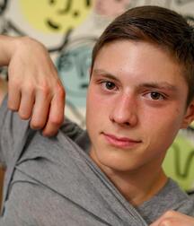 Gay Porn Rubax Hes Desperate To Wank His Twink Cum Out 614f3f82ef537.jpg