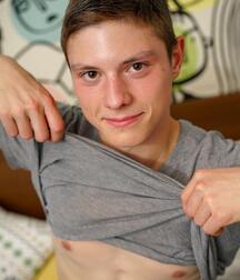 Gay Porn Rubax Hes Desperate To Wank His Twink Cum Out 614f3f854f151.jpg