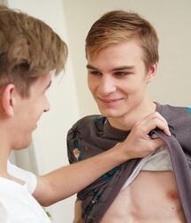 Rubax His Dream Twink Bottom Gets His Big Bare Cock 61502a50b3da1.jpg