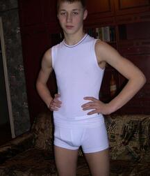 Rubax Gay Teen Boy Porn Shows Off And Cums 61c622af29bd8.jpg