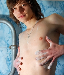 Young Twink Gabriel After Jerking Off A Shower 623460e80650b.jpg