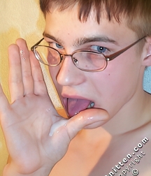 Gay Tube Boy Ilja Ready For A Quick Cum Session 623f8afd37594.jpg