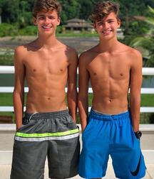 Gay Twinks Porn - 210 - twinks outdoors (no nudes) gay tube 5fde78c265e34.jpg