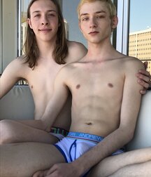 Gay Twinks Porn - 210 - twinks outdoors (no nudes) gay tube 5fde78c974cc9.jpg
