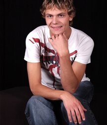Gay Twinks Porn - 213 - Wiktor solo 5fe4abe32c027.jpg