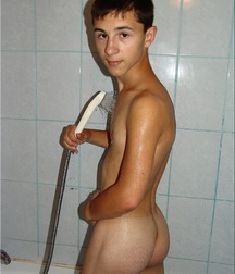 Gay Twinks Porn - 277 - Gora taking a shower 602700be55a2d.jpg