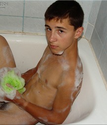 Gay Twinks Porn - 277 - Gora taking a shower 602700cf3a302.jpg