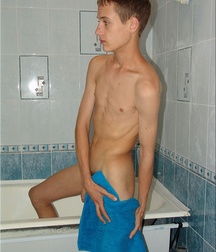 Gay Twinks Porn - 347 - Evdokim takes a shower 605518d704c4c.jpg