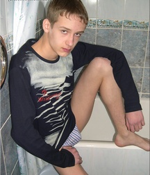 Gay Twinks Porn - 347 - Evdokim takes a shower 605518f817fc2.jpg